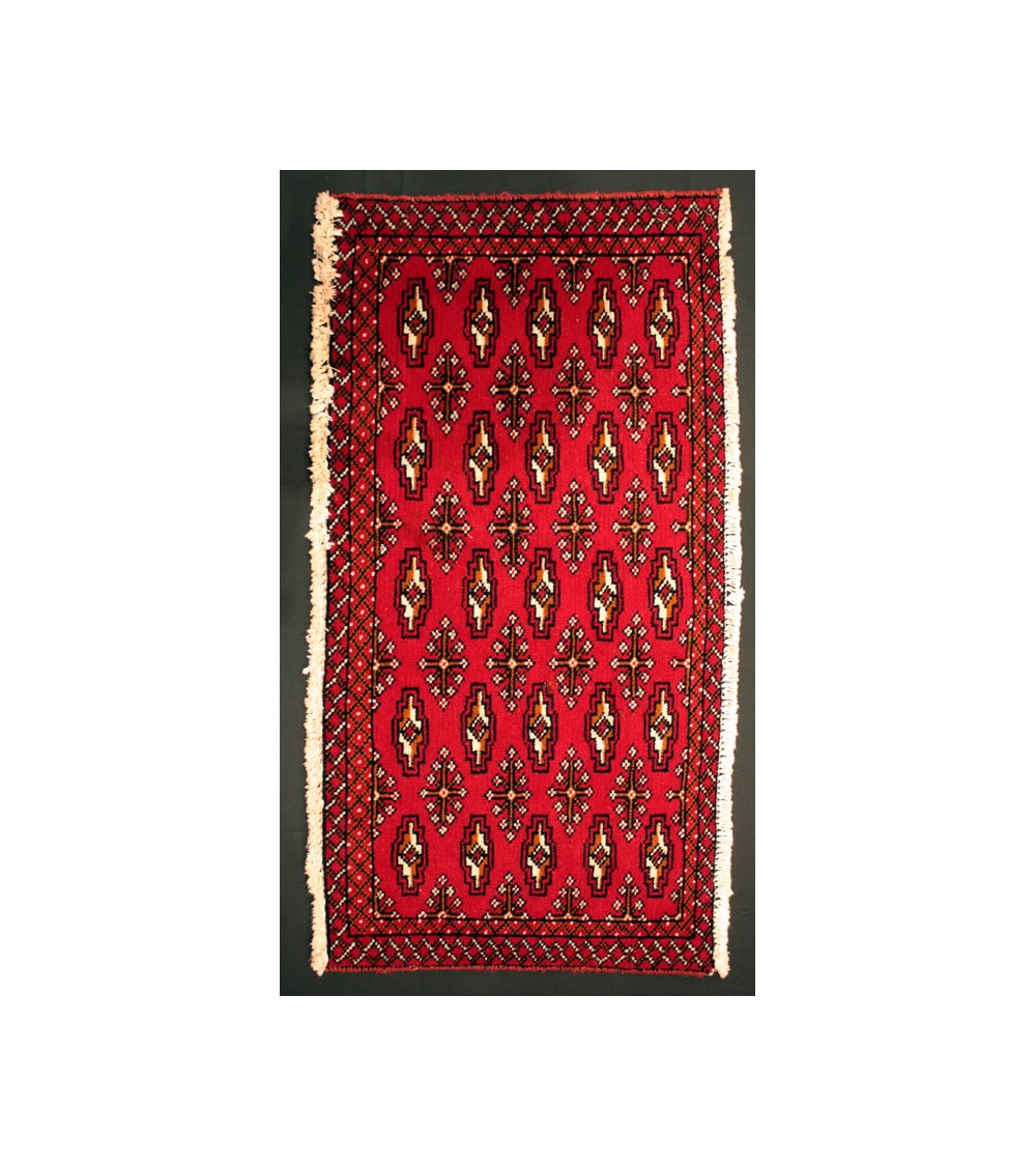 Origine: Turkman, Iran
Dessin: Boukhara, Losange
Couleurs : Rouge, Beige