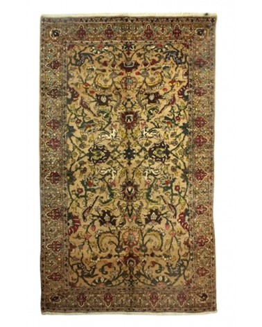 Origine: Tabriz, IRAN
Dessin: Médaillon, Floraux
Couleurs : rouge, Vert, Rouge Dimension: 202 cm x 133 cm